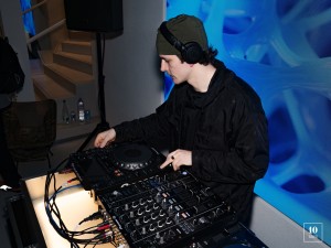 TenDays_L1020710