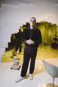 futuro show - alek katar-26
