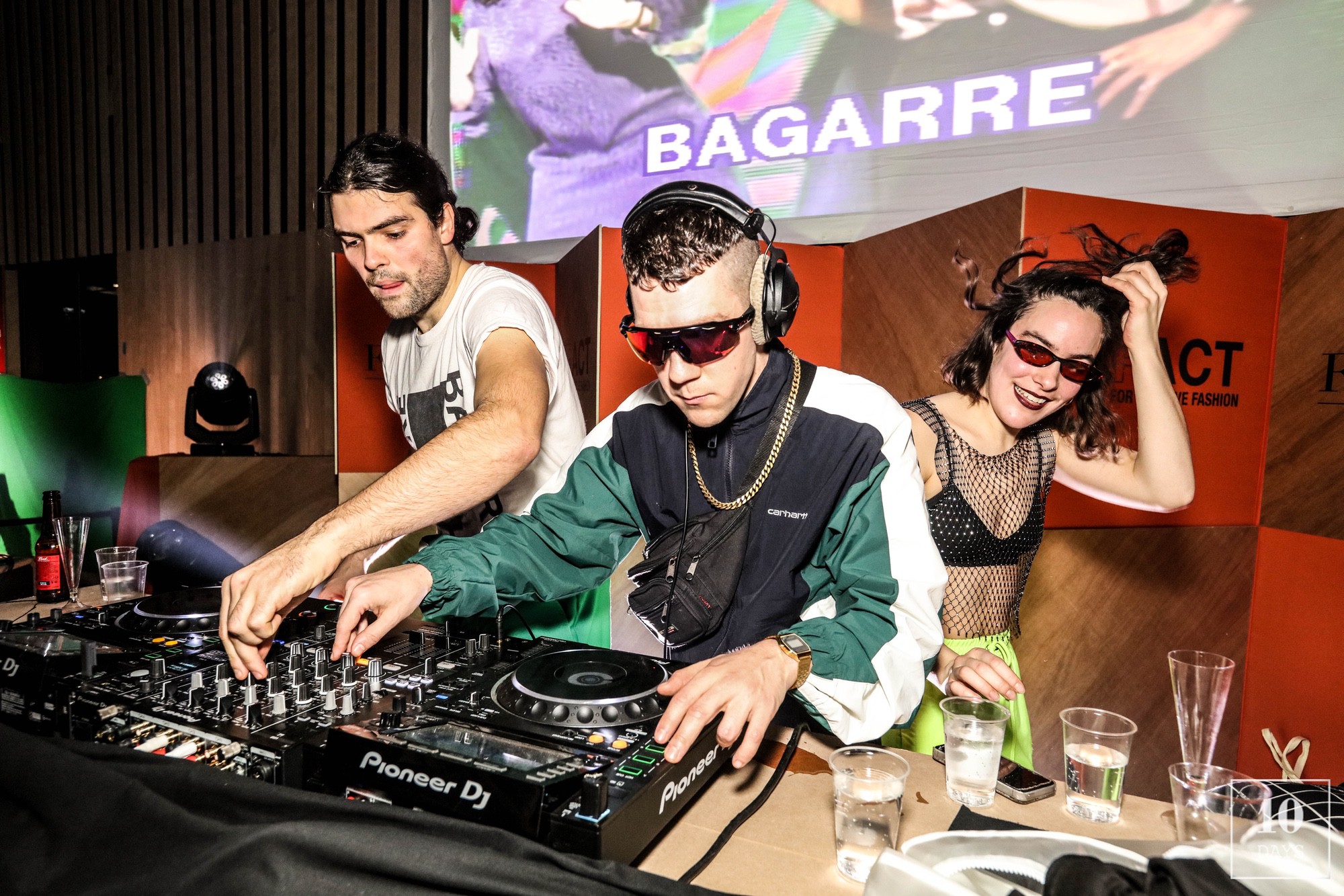 MIRROR PALACE.WHO'S NEXT.tendaysinparis.05