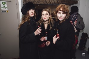 rave skateboards x champion 0013