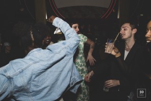 SAFE ROUND SOUND generated by MOUTY0024