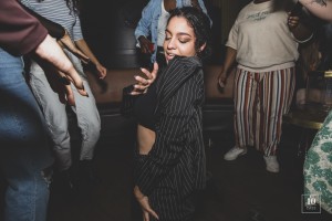 SAFE ROUND SOUND generated by MOUTY0034