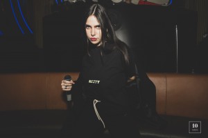 SAFE ROUND SOUND generated by MOUTY0055