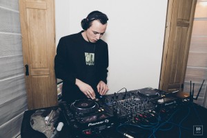 Momma's-Blues-Alek-Katar-0005