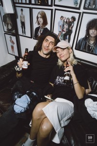 KONBINI PARTY - ALEK KATAR-11