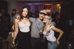 KONBINI PARTY - ALEK KATAR-73