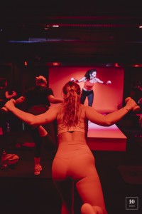 Mon Q Club - Alek_-48