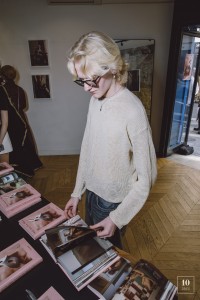 Blue Studio (Vlad Zorin) -TenDays-41