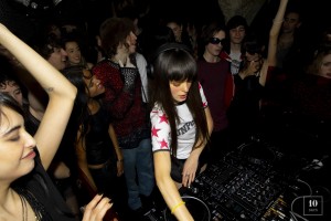 skins party fw26 - neckar doll-73