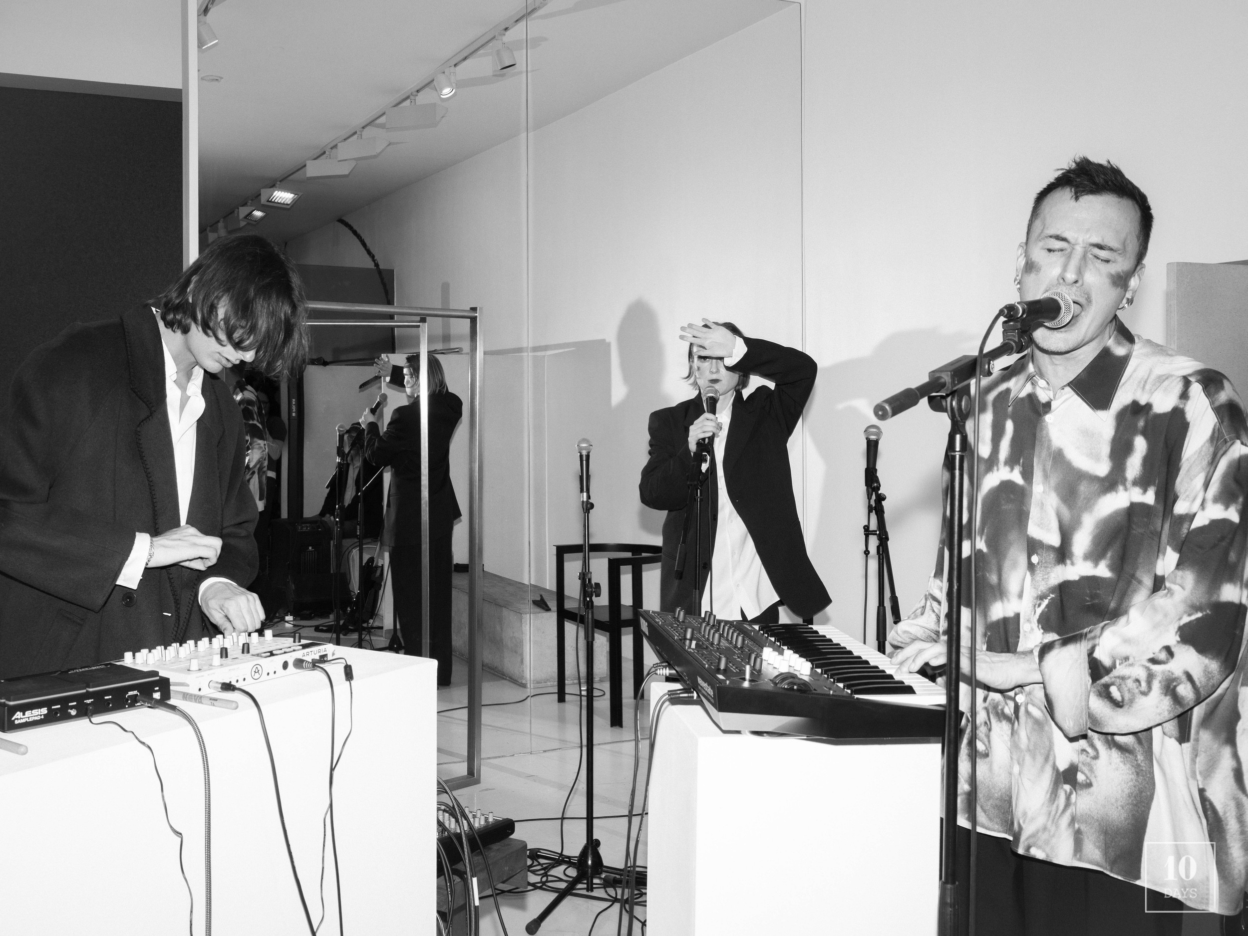 Etudes Studio Live Session with Be My Wife, Maria Benz & Britt Liberg